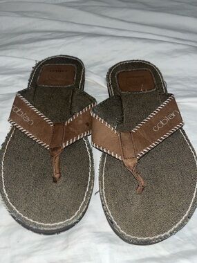 Cobian Brown Canvas and Leather Thong Sandals size 9 NWOT